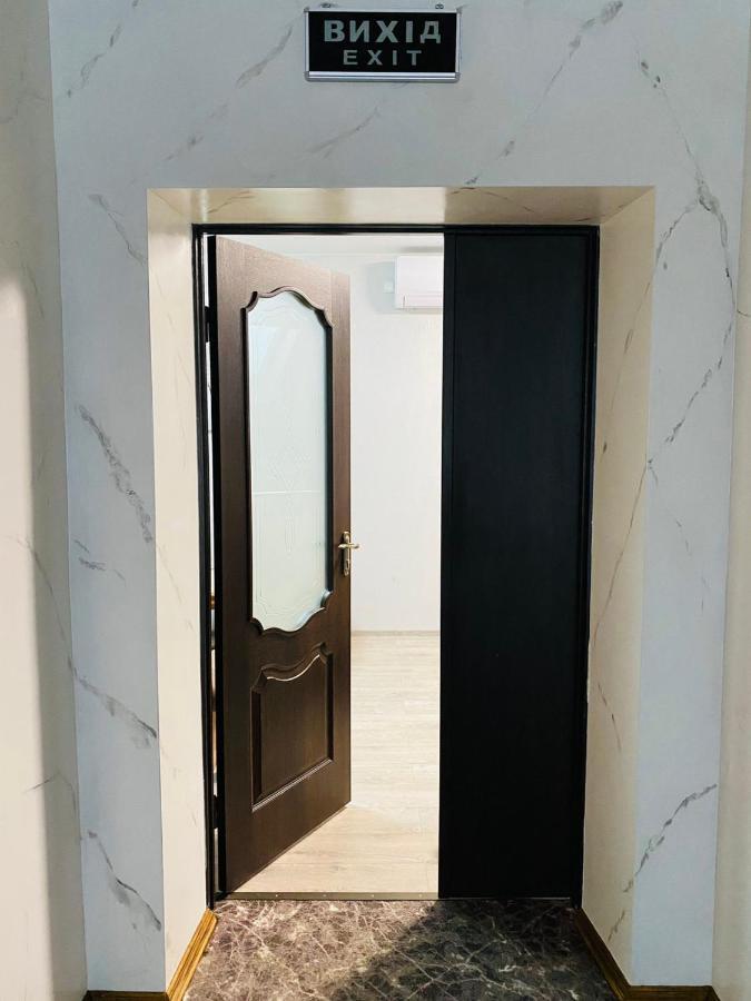 Під Явором New Hotel Drogomirchany Buitenkant foto